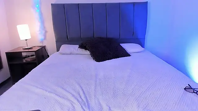 Ambar gh1 online show from October 23, 2025, 7:34 pm