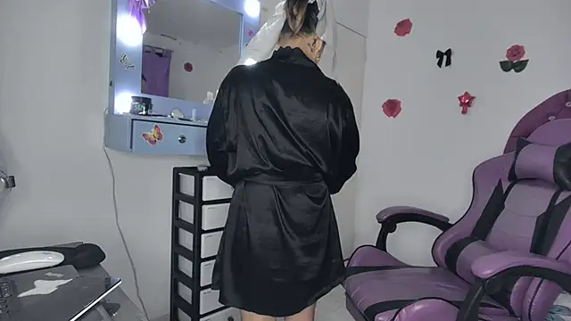Snapshot of soffy_rosses chatting on May 25, 2026, 4:01 am soffy rosses online show from May 25, 2026, 4:01 am