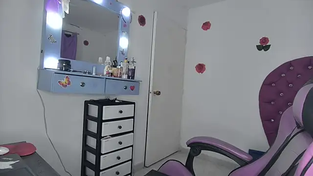 Snapshot of soffy_rosses chatting on April 22, 2026, 2:29 am soffy rosses online show from April 22, 2026, 2:29 am