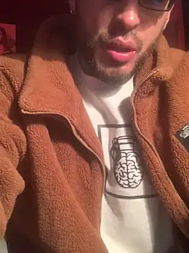 malek xarx  online show from December 21, 2025, 2:24 am