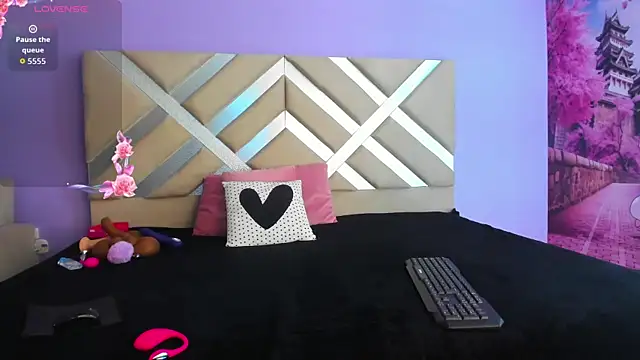 Snapshot of tiana_rosse_ chatting on September 18, 2025, 12:08 pm tiana rosse online show from September 18, 2025, 12:08 pm