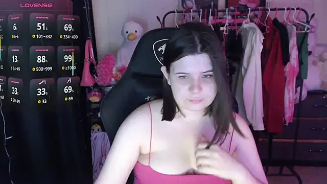 Snapshot of AmyVibess chatting on July 7, 2026, 6:11 pm AmyVibess online show from July 7, 2026, 6:11 pm