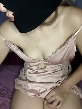 Snapshot of Maya_6 chatting on October 26, 2025, 9:59 pm Maya 6 online show from October 26, 2025, 9:59 pm