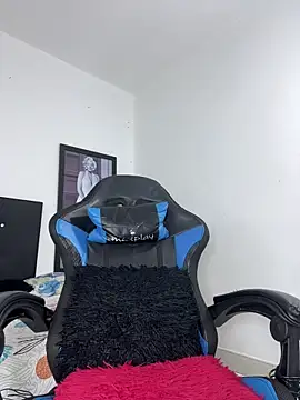 Luke Stone online show from April 8, 2026, 7:37 pm