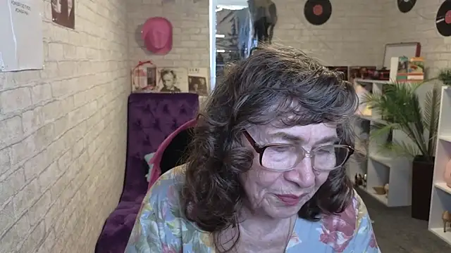 Betty Brick online show from May 20, 2026, 7:38 am