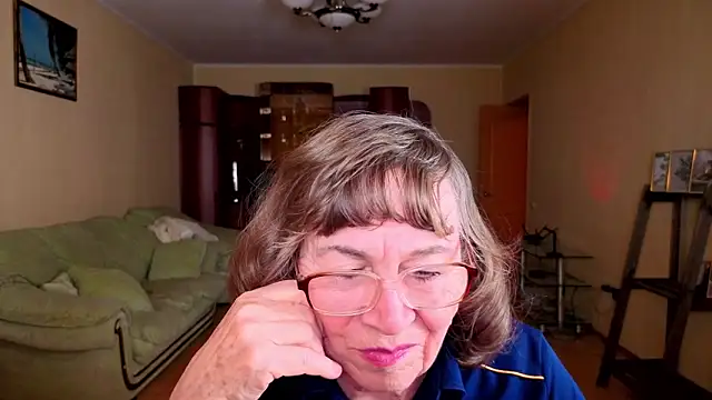Snapshot of Betty_Brick chatting on January 7, 2026, 3:50 pm Betty Brick online show from January 7, 2026, 3:50 pm