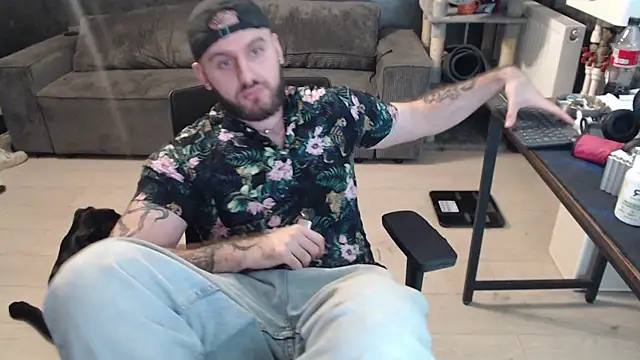 ErickBloom online show from November 26, 2025, 5:57 pm