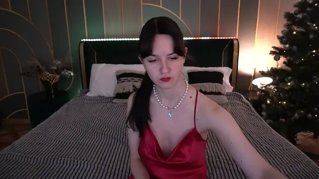 BerryDiva online show from December 16, 2025, 7:12 am