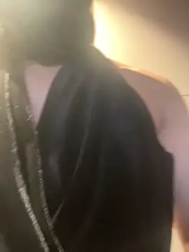 amiliatr online show from November 21, 2025, 12:15 pm