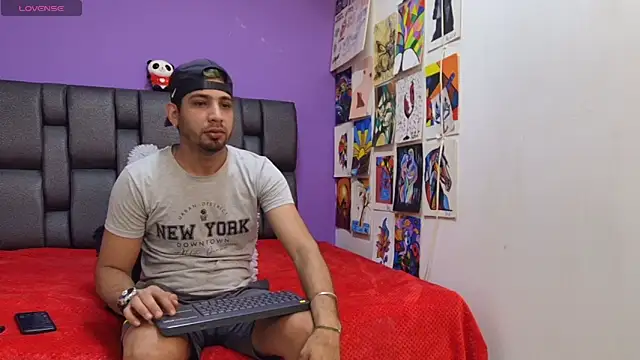 Snapshot of ashtoncooperr chatting on February 20, 2026, 5:59 pm ashtoncooperr online show from February 20, 2026, 5:59 pm