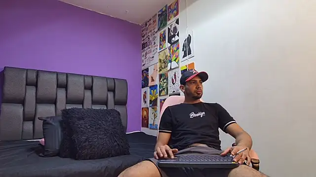 ashtoncooperr online show from October 11, 2025, 5:25 pm