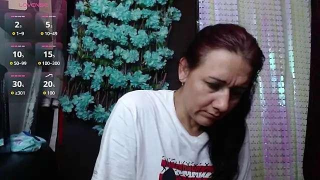 darling hott online show from October 1, 2025, 11:03 am