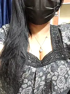 honey-flower online show from December 15, 2025, 9:31 pm