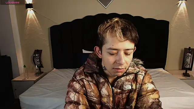 Aleecandrews online show from September 8, 2025, 7:24 pm