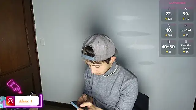 Aleecandrews online show from September 19, 2025, 7:18 pm