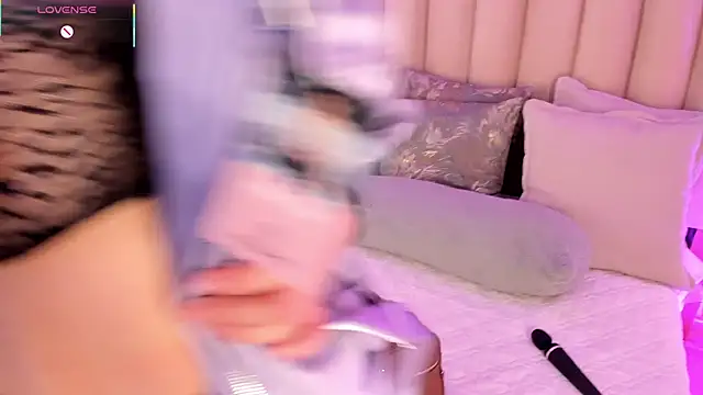 MaddieParker online show from February 5, 2026, 7:32 pm