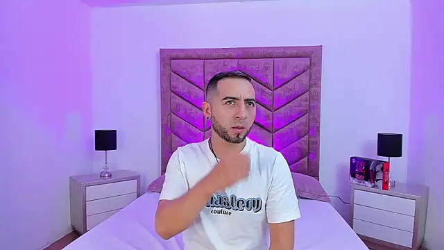 Lushian  online show from April 6, 2026, 3:46 pm