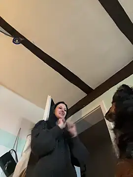 Seductively4 20 online show from November 7, 2025, 11:15 am