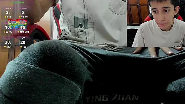 Snapshot of gomitaboy_1 chatting on October 11, 2025, 7:04 pm gomitaboy 1 online show from October 11, 2025, 7:04 pm