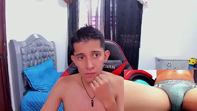 Snapshot of gomitaboy_1 chatting on October 24, 2025, 6:29 pm gomitaboy 1 online show from October 24, 2025, 6:29 pm