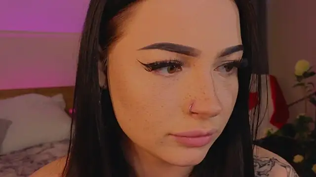 honey     bunny online show from April 15, 2026, 10:10 am