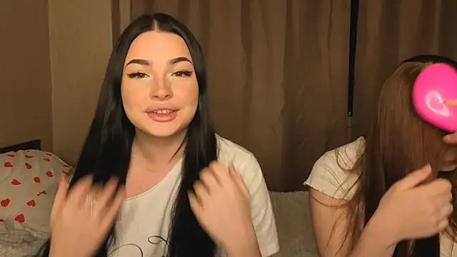 Snapshot of honey_____bunny chatting on October 23, 2025, 3:32 pm honey bunny online show from October 23, 2025, 3:32 pm