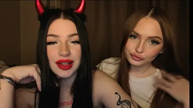 Snapshot of honey_____bunny chatting on November 12, 2025, 2:54 pm honey bunny online show from November 12, 2025, 2:54 pm