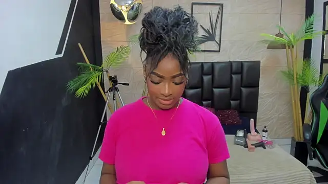 alana bonny online show from June 3, 2026, 2:18 pm