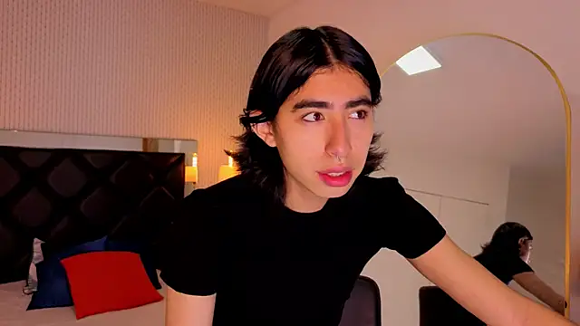 Snapshot of ryo_light chatting on October 17, 2025, 8:21 pm ryo light online show from October 17, 2025, 8:21 pm