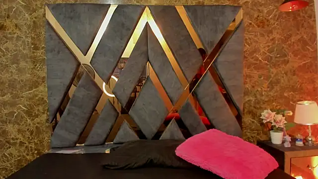 bianca vega  online show from March 1, 2026, 5:18 am