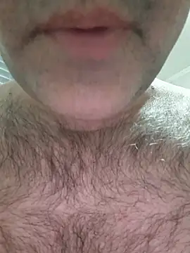 LeoMaduroSP online show from June 8, 2026, 2:45 am