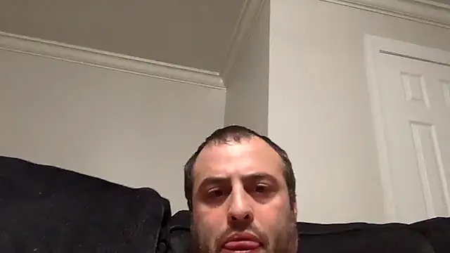 Snapshot of johnnydeeper33 chatting on November 4, 2025, 12:47 am johnnydeeper33 online show from November 4, 2025, 12:47 am