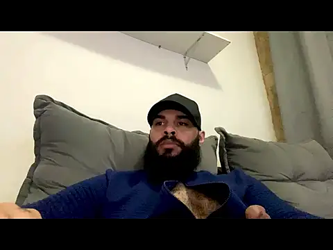 Snapshot of Min-- chatting on August 2, 2026, 1:04 am Min-- online show from August 2, 2026, 1:04 am