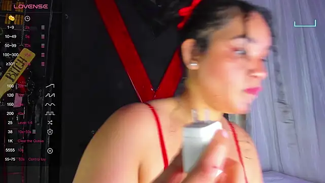 Snapshot of ivonne_diaz1 chatting on July 10, 2026, 7:36 pm ivonne diaz1 online show from July 10, 2026, 7:36 pm