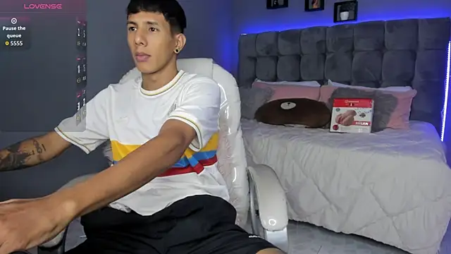 Snapshot of Juan_zabala chatting on September 10, 2025, 11:42 am Juan zabala online show from September 10, 2025, 11:42 am