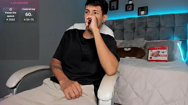 Snapshot of Juan_zabala chatting on September 18, 2025, 12:08 pm Juan zabala online show from September 18, 2025, 12:08 pm