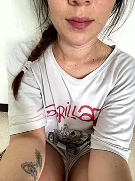 Snapshot of Megan_colsom chatting on January 18, 2026, 6:11 pm Megan colsom online show from January 18, 2026, 6:11 pm