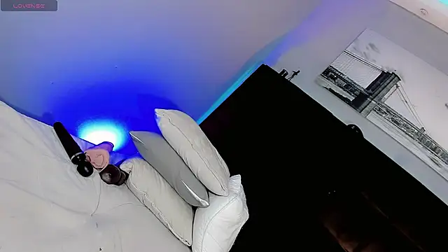 Snapshot of Baby-Isa chatting on April 6, 2026, 5:19 am Baby-Isa online show from April 6, 2026, 5:19 am