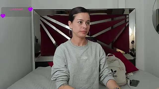 valerieMattson online show from October 11, 2025, 3:57 pm