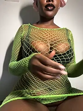 bustyblackebony online show from September 11, 2025, 8:31 pm