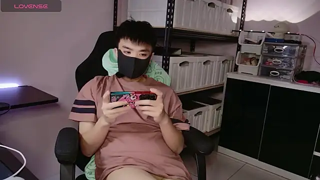 doggyman523 online show from November 11, 2025, 3:29 pm