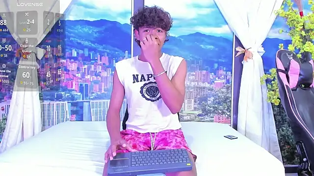 MilthonDelis online show from November 12, 2025, 3:21 am