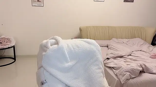 Snapshot of Purple-meng chatting on January 18, 2026, 1:58 pm Purple-meng online show from January 18, 2026, 1:58 pm