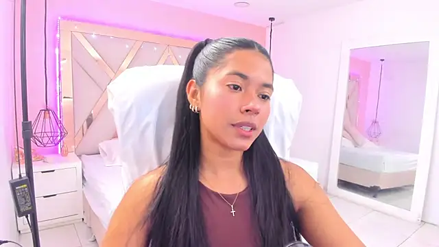 Snapshot of samantaa_shy chatting on March 19, 2026, 1:27 am samantaa shy online show from March 19, 2026, 1:27 am