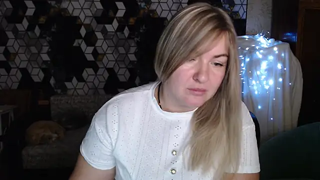 Snapshot of NikaSkylink chatting on January 14, 2026, 7:50 pm NikaSkylink online show from January 14, 2026, 7:50 pm