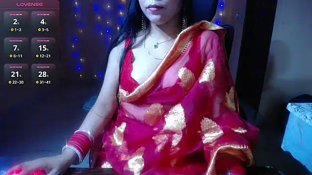 Snapshot of Divvya_ chatting on April 28, 2026, 5:28 pm Divvya online show from April 28, 2026, 5:28 pm