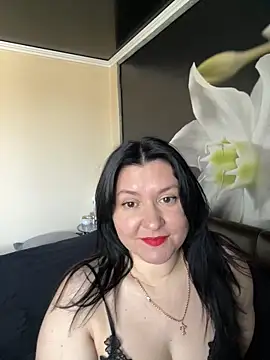Liza Will online show from May 8, 2026, 6:17 am