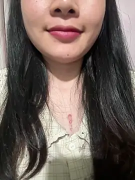 Snapshot of Emachiii chatting on March 5, 2026, 1:51 pm Emachiii online show from March 5, 2026, 1:51 pm