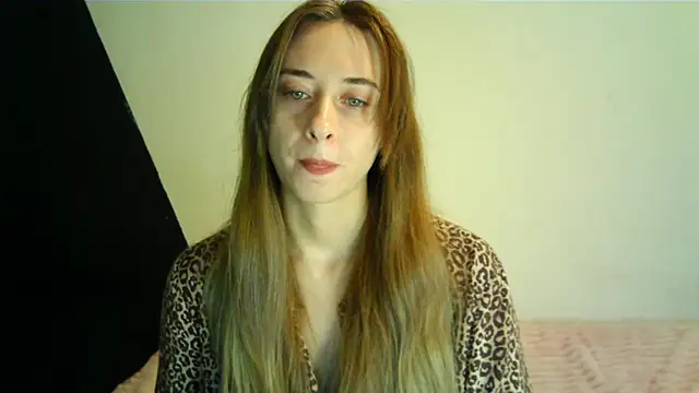 Snapshot of karinessa chatting on February 28, 2026, 10:37 am karinessa online show from February 28, 2026, 10:37 am