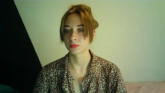 Snapshot of karinessa chatting on February 27, 2026, 10:59 am karinessa online show from February 27, 2026, 10:59 am